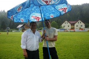 Markus Stibl lässt den Bürgermeister nicht im Regen stehen - Danke!