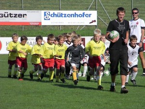 Einlauf zum ersten Auswärtsmatch