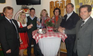 Liebe Corinna, lieber Hannes herzlich willkomen in Lunz am See!