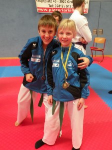 Herzliche Gratulation unserer Karate - Landesmeisterin!