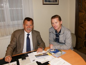 Bergrettungsobmannstvtr. Norbert Fallman kam zur Nachbesprechung der Einsatzübung vom Samstag und der Besprechung einiger Anliegen