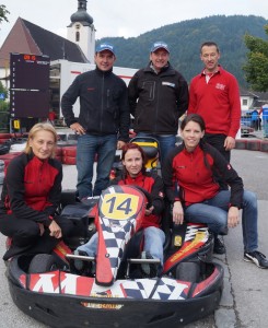 Damenteam Bachner Racing mit den Veranstaltern