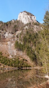 Der Höhenstein leuchtet in der Mittagssonne