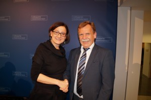 Ich nutzte die Gelegenheit, einige regionale Sicherheitsaspekte mit unserer Innenministerin zu besprechen.