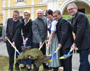 Spatenstich gelungen!