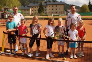 Die Kids sind mit Begeisterung dabei! Vielen Dank dem TC für die gute Jugendarbeit!