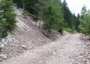 Straße zum Mittersee bereits wieder provisorisch befahrbar