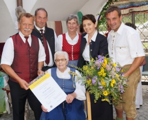 Liebe Gisl, herzliche Gratulation zur verdienten Ehrung!