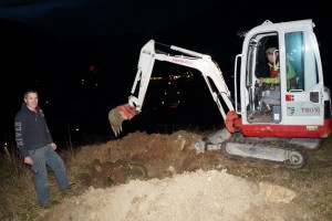 Vize und Mike Leichtfried bei den Fundamentierungsarbeiten. Lieber Sepp, danke für deinen Einsatz.