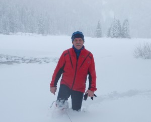 Spuren im Tiefschnee kostete Kraft, umso größer war die Freude am Obersee.